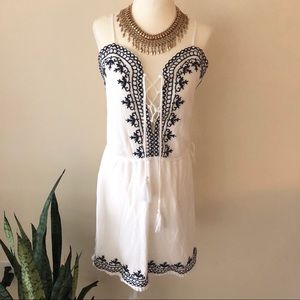 Romeo + Juliet Couture Boho Lace Up Tassel Dress M